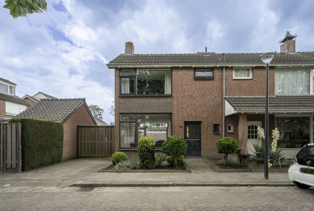 Koop Prinsenbeek Hertenhoek 84