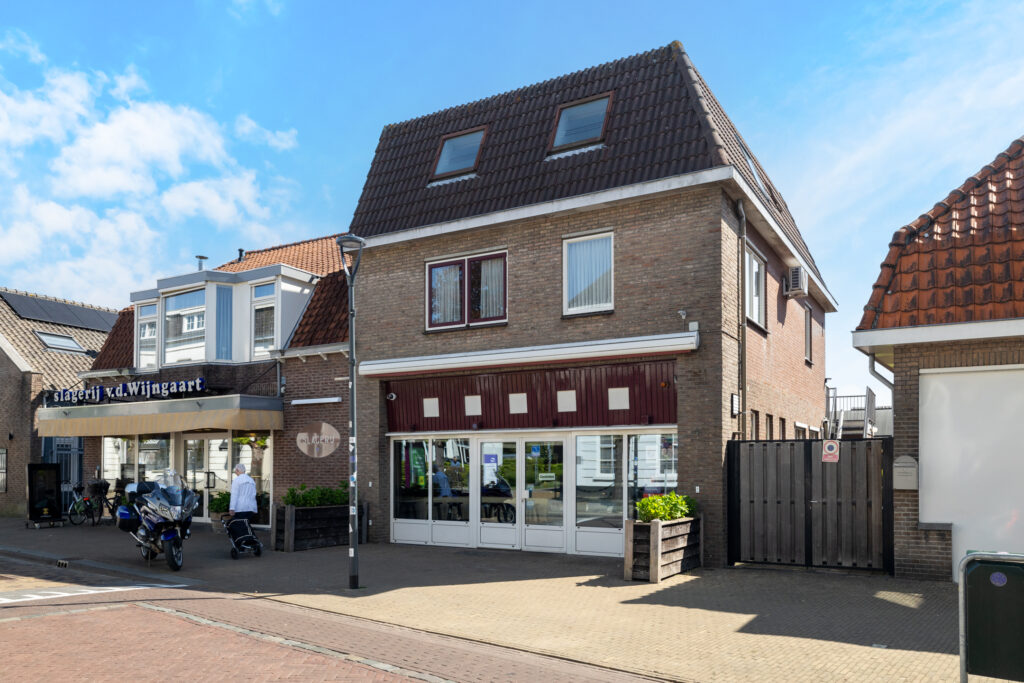 Koop Prinsenbeek Markt 4A