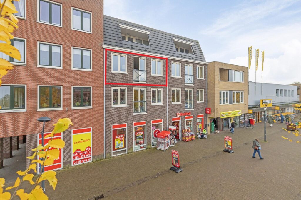 Koop Prinsenbeek Loopstraat 11