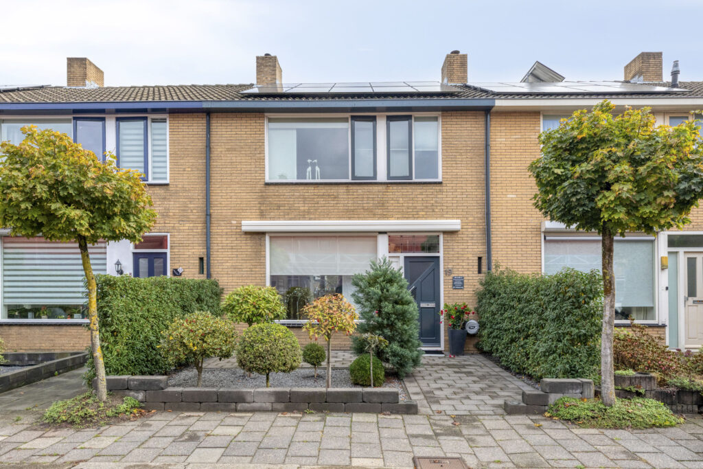 Koop Prinsenbeek Nijvelstraat 19