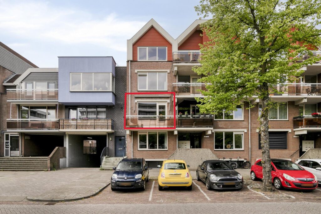 Koop Breda Middellaan 256 – Hoofdfoto