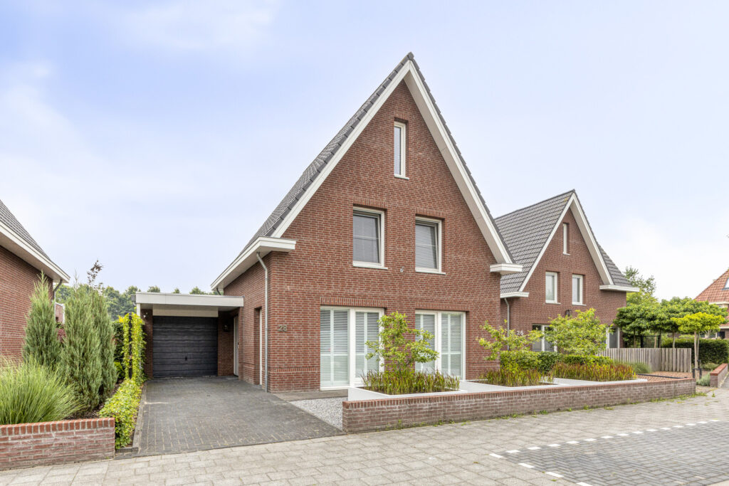 Koop Etten-Leur Baroniestraat 28