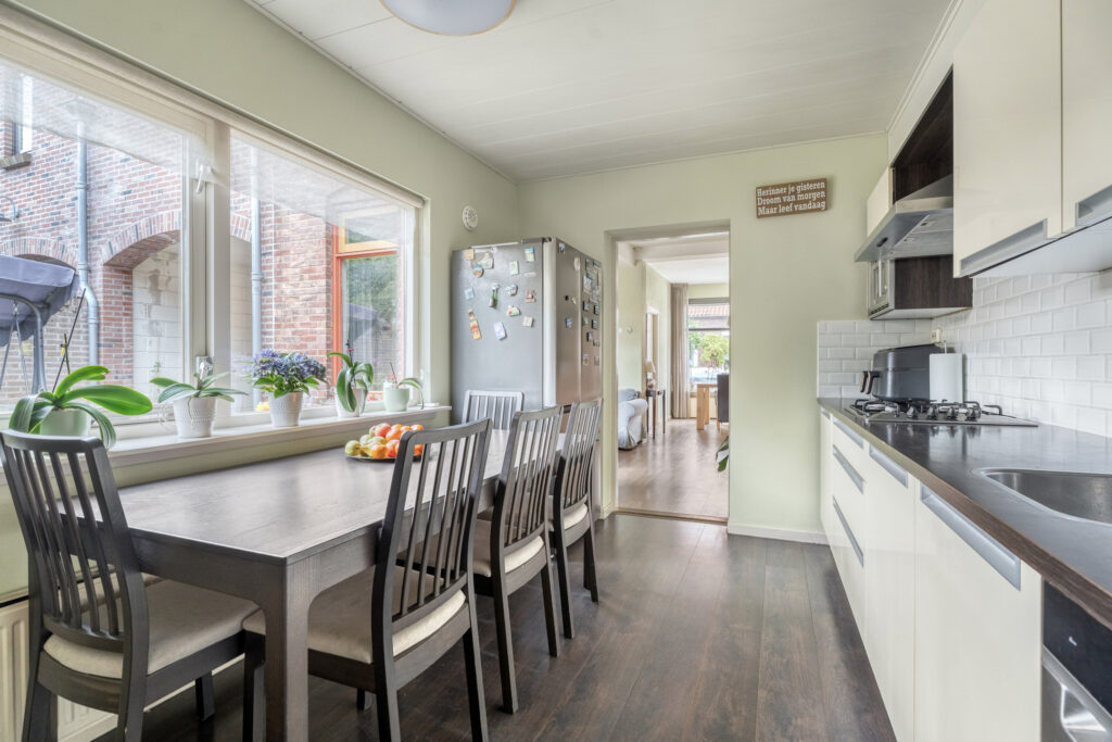 Koop Prinsenbeek Pastoor Oomenlaan 22 – Foto